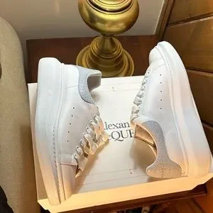 NEW in box Alexander McQueen size “43 0” or 10.5 US- regularly $740 selling $425 1l7CcRC main image 4